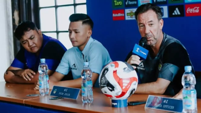 Pelatih PSIM, Jean Paul Van Gastel