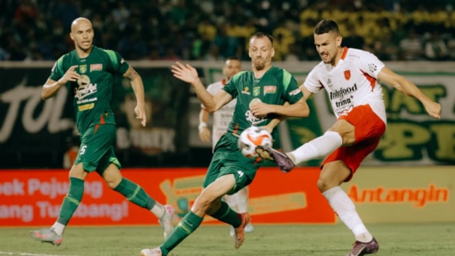 Bali United vs Persebaya Surabaya
