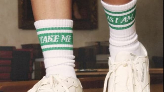 Kaos Kaki Lari