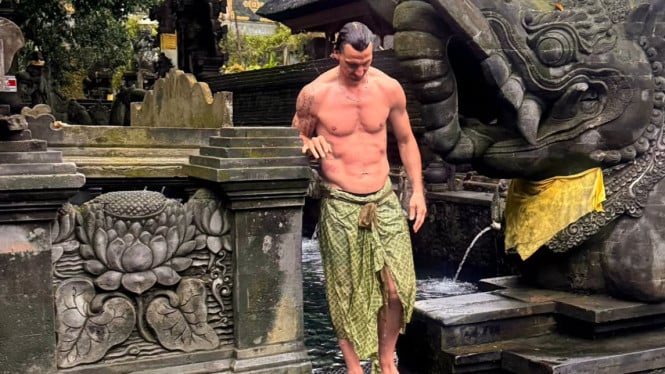 Zlatan Ibrahimovic liburan ke Bali