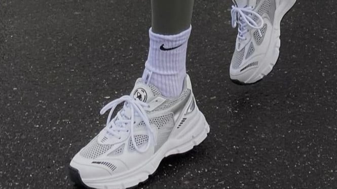 Sepatu Lari