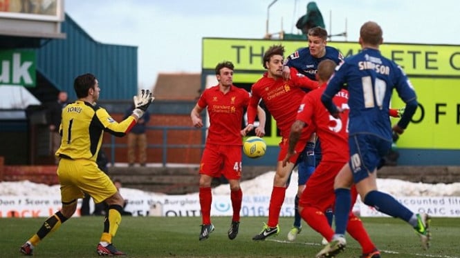 Oldham vs Liverpool