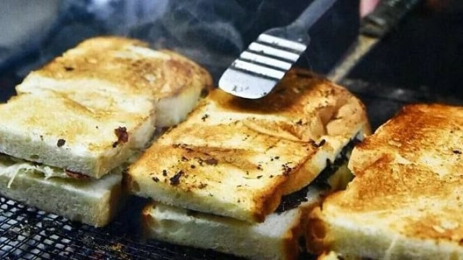 Roti Bakar