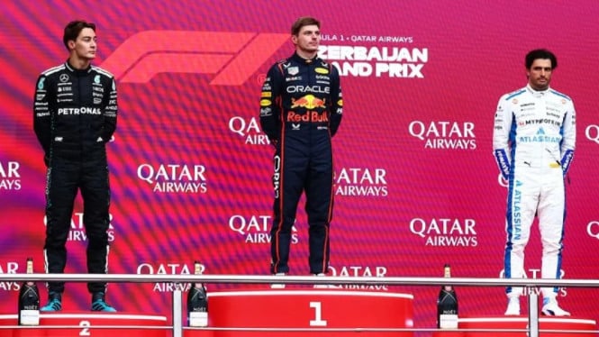Verstappen (tengah), Russell dan Sainz di Grand Prix Azerbaijan 2025