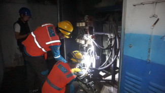 Remaja di Makassar Terbakar Terkena Ledakan Gardu Listrik