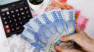 Benarkah Gaji ke-13 Tak Akan Cair Karena Efisiensi Anggaran? Ini Kata Istana Negara
