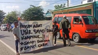 Karena Harga Diri Terkait Dugaan Pelecehan, Massa di Jeneponto Blokade Jalan Hingga Usir Terduga Pelaku