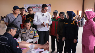 Tangis Histeris Warnai Sunatan Massal di Polres Gowa, 170 Anak Telah Disunat Gratis