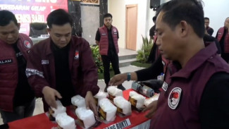 Polisi Gagalkan Peredaran 13,3 Kg Sabu Jaringan Internasional di Makassar