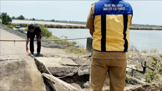 Akses Tambak Lumpuh, Jembatan Pangkep Amblas Usai Dilalui Truk Berat