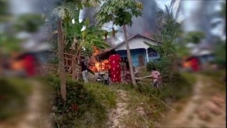 Tinggalkan Rumah Cari Kayu Bakar, Warga Sinjai Kehilangan Rumah Akibat Kebakaran
