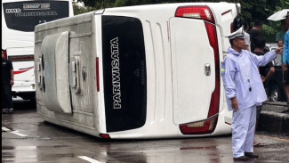 Bus Rombongan Umroh Terguling di Pangkep, Polisi Sebut Sopir Hindari Avanza