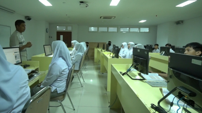 Siswa-siswi Sekolah Islam Athirah Makassar