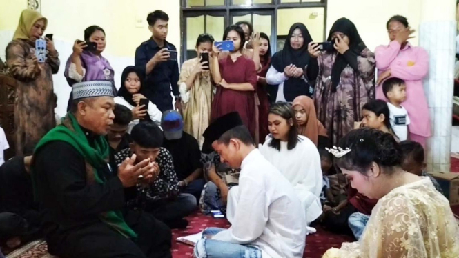 Tahanan Narkoba Menikah Di Polres Pelabuhan Makassar