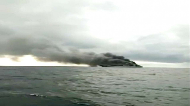 Teluk Hading-538 Terbakar 11 Mil  Di Perairan Pulau Selayar.