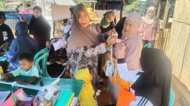 Balita dan Ibu Hamil di Sombaopu Mendapat Pelayanan kesehatan