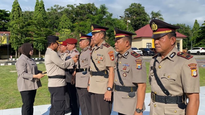 Kapolres Jeneponto, AKBP Widi Setiawan memimpin serahterima jabatan