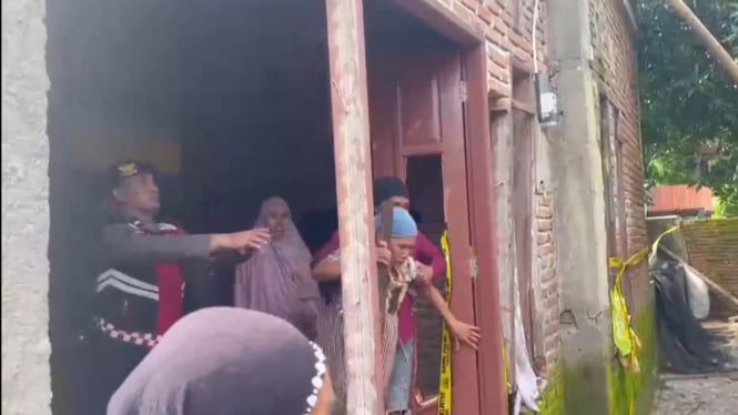 Keluarga korban merusaka rumah pelaku cabul