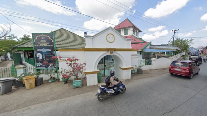 Masjid Tua Al Hilal Katangka