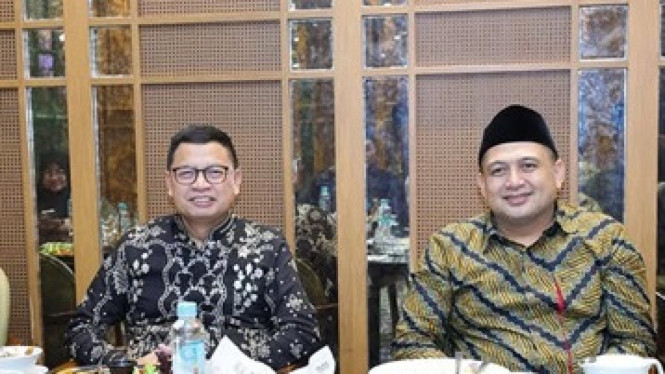 Wali Kota Makassar, Munafri Arifuddin (kanan)