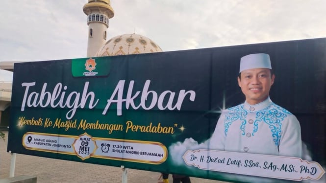Spanduk Tabligh Akbar Terpasang di Masjid Agung Jeneponto