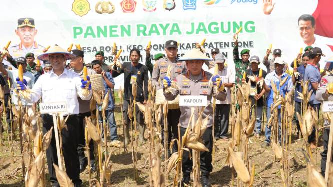 Menteri Pertanian Andi Amran Sulaiman dan Kapolri Listyo Sigit Prabowo