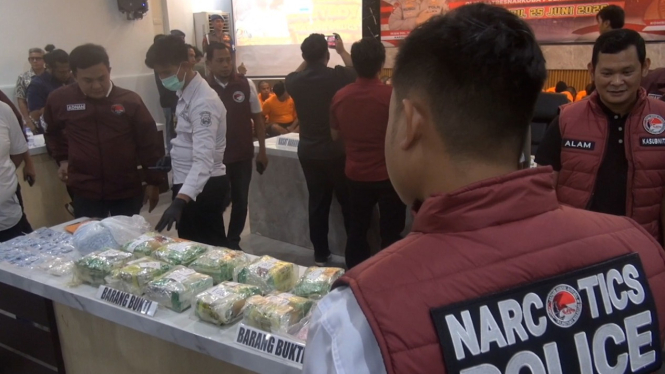 Polisi perlihatkan barang bukti kasus narkoba