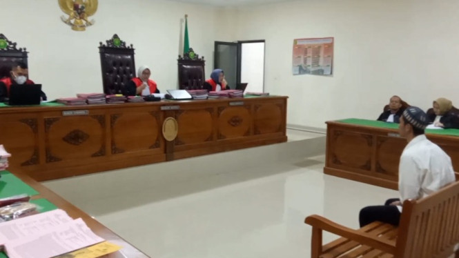 Sidang terdakwa kasus pembunuhan Putri