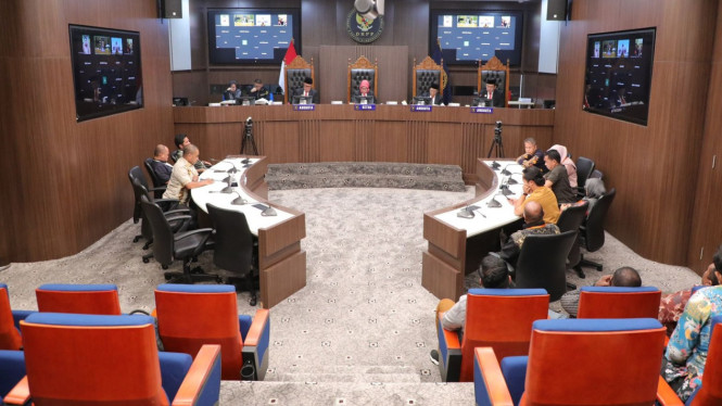Sidang DKPP terkait etik Pilkada Palopo