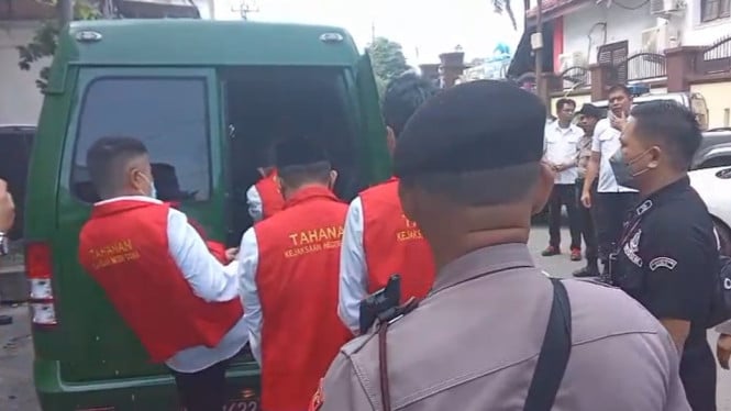 Terdakwa Upal Annar Salahuddin Sampetoding Tendang Syahruna