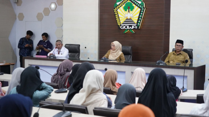 Pelepasan siswa Sekolah Rakyat Kabupaten Gowa menuju lokasi pembelajaran