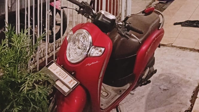 Sebuah motor milik jurnalis raib