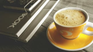 Kopi atau Teh di Pagi Hari Terbukti Tingkatkan Mood dan Produktivitas