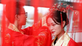Jumlah Pernikahan di China Turun pada Tahun 2024, Menambah Kekhawatiran Angka Kelahiran