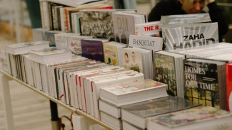 Bazar Ar-Ridho Sentul Meriahkan Pekan Literasi Santri 2025: Buku, Makanan, Hingga Seminar Jurnalistik