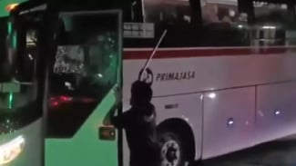 Kronologi Pengamen Rusak Bus Primajasa: Dari Larangan Ngamen hingga Perusakan