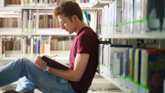 7 Alasan Penting Membaca Buku Harus Jadi Kebiasaan Sejak Dini