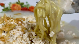 Mi Koclok Cirebon, Kuah Kentalnya Menghangatkan