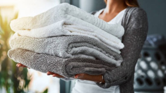 Seberapa Sering Harus Mencuci Handuk Mandi? Ini Kata Dokter Kulit
