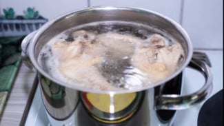 Merebus Daging hingga Empuk Dalam Hitungan Menit. Begini Caranya!
