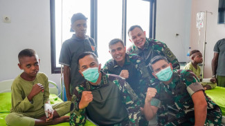 HUT Kogabwilhan III: TNI Gelar Operasi Bibir Sumbing Gratis untuk Anak-anak Papua di Wilayah Terpencil