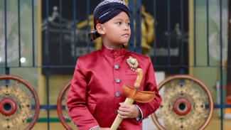 Wisata Sejarah Sambil Memakai Pakaian Adat di Museum Sonobudoyo Yogyakarta