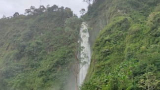 Curug Citambur, Air Terjun Tertinggi di Jawa Barat dengan Panorama Instagramable