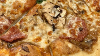 Resep Smoked Beef & Mushroom Pizza yang Mudah Dibuat