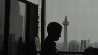 Pemprov DKI Jakarta Nonaktifkan Sementara Sekretaris Kelurahan Petojo Selatan Gara-Gara Gaya Hidup Mewah Viral
