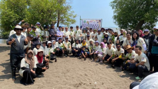 Unas dan Dubes Malaysia Tanam 10 Ribu Bibit Mangrove di Kampung Bahari Nusantara Banten