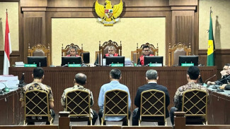 Tiga Hakim Kasus Ekspor CPO Dituntut 12 Tahun Penjara karena Terima Suap Rp21,9 Miliar