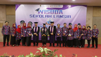 Ratusan Lansia Kabupaten Tangerang Diwisuda, Total Sudah 720 Lulusan Sekolah Lansia di Banten
