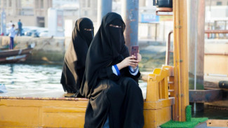 Nekat Gunakan Niqab di Tempat Umum Didenda 1,3 Juta