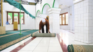 Pujian Menag Nasaruddin Umar untuk Marbot Masjid: Mereka Artis-Artis Langit